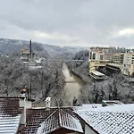 Bolyarski Izgrev - Panoramic View Old Town Apartment *