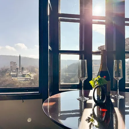 Bolyarski Izgrev - Panoramic View Old Town Apartment *