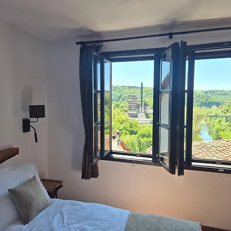 Apartment Bolyarski Izgrev - Panoramic View Old Town Veliko Tarnovo