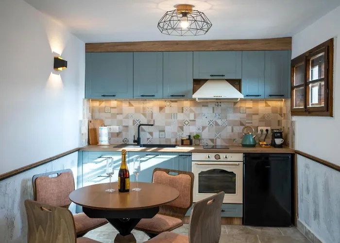 Bolyarski Izgrev - Panoramic View Old Town Apartment *