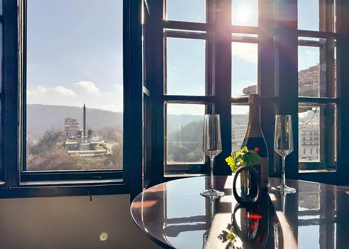 Bolyarski Izgrev - Panoramic View Old Town Apartment *