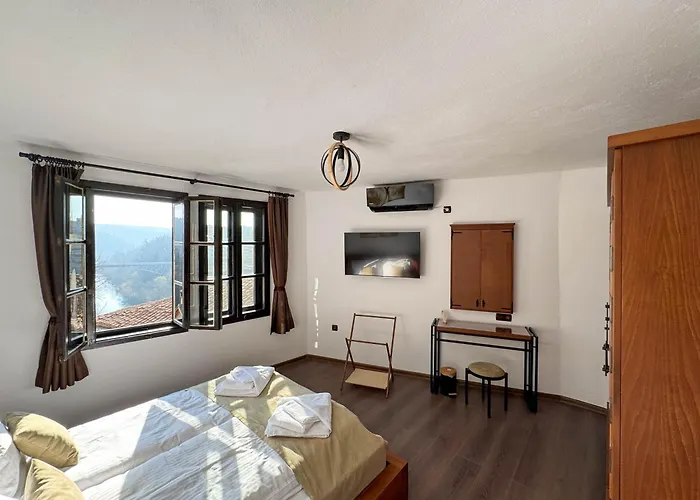 Apartment Bolyarski Izgrev - Panoramic View Old Town Veliko Tarnovo