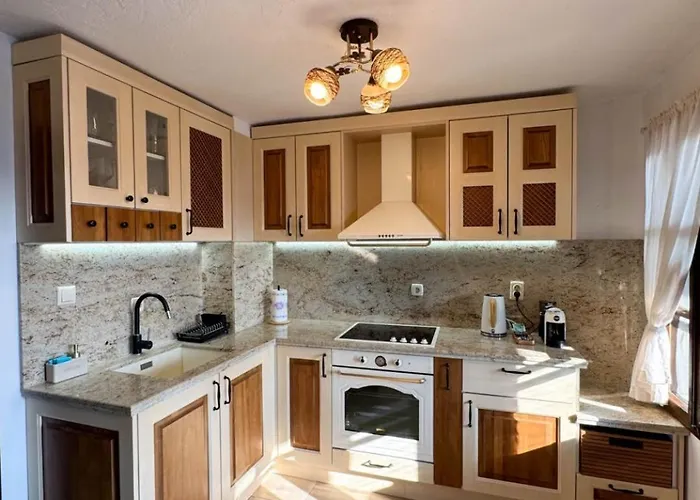 Bolyarski Izgrev - Panoramic View Old Town