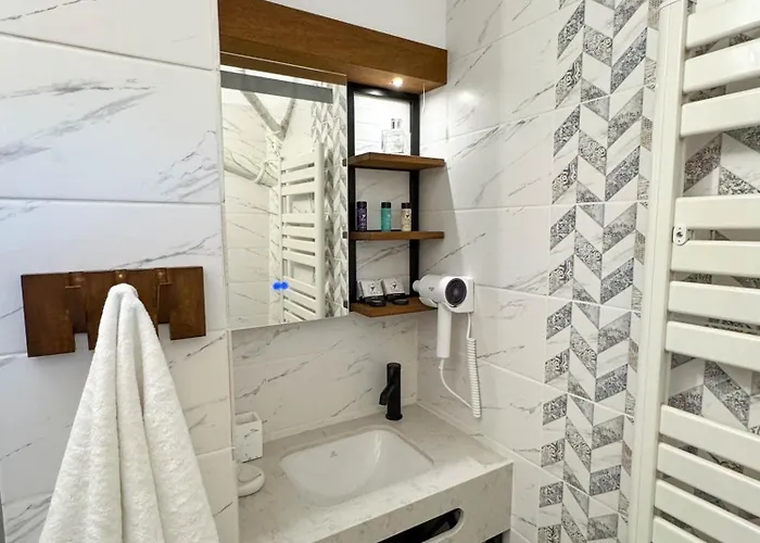 Bolyarski Izgrev - Panoramic View Old Town Veliko Tarnovo