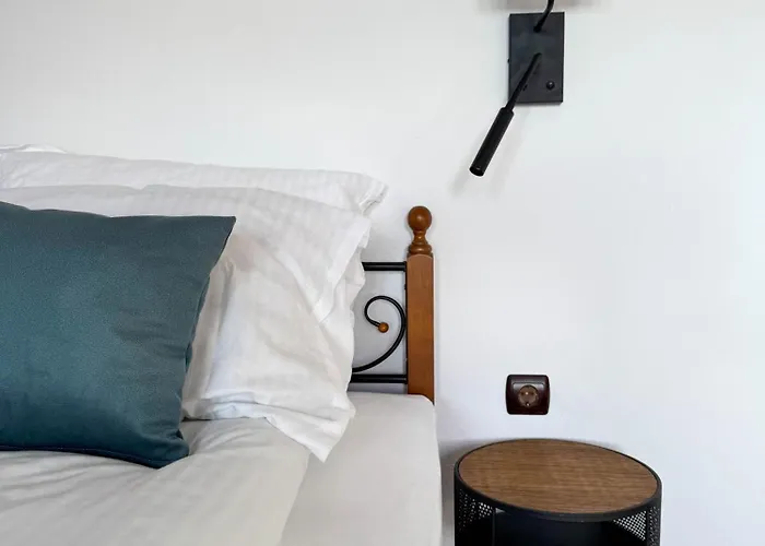 Bolyarski Izgrev - Panoramic View Old Town Apartment