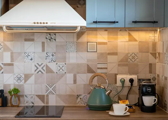 Bolyarski Izgrev - Panoramic View Old Town Veliko Tarnovo